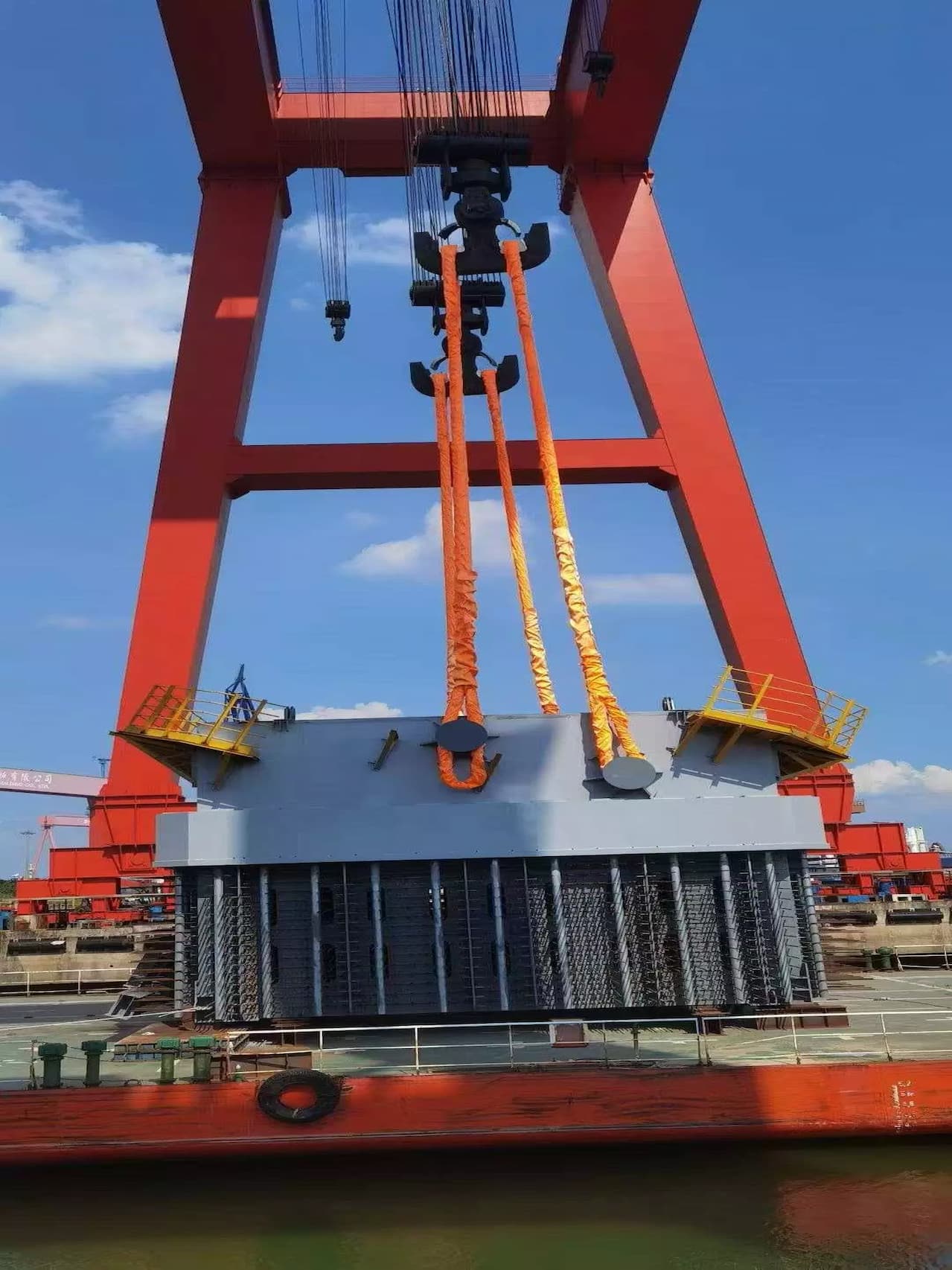 بقينا متصلين بالإنترنت خلال فترة عيد الميلاد — جاهزون لتلقي الطلبات في العام الجديد